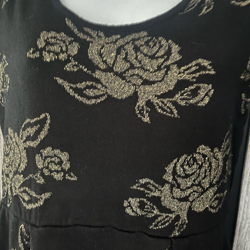 Elegant Black and Gold Floral sweater Dress - Picture 2 of 6